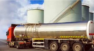 Oil truck for transport and logistics oil products